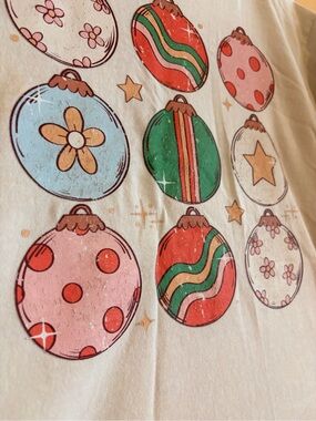 Comfort Colors Beige Graphic Tee with ornaments design
